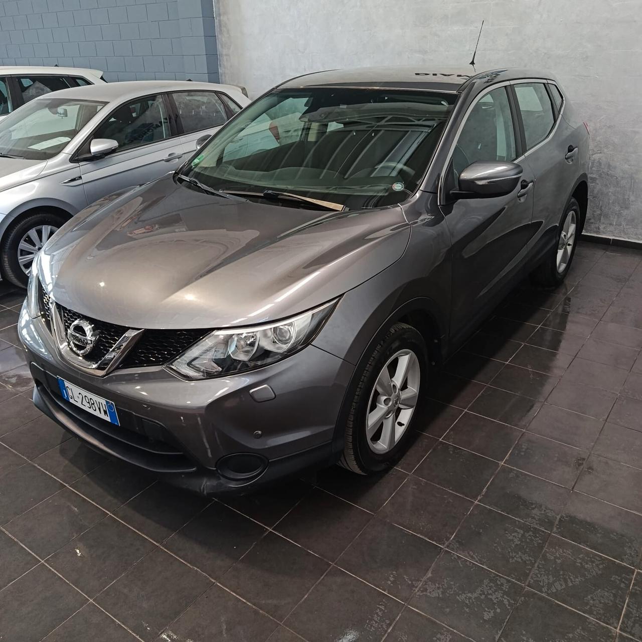 Nissan Qashqai 1.2 BENZINA AUTOMATICA NEOPATENTATI