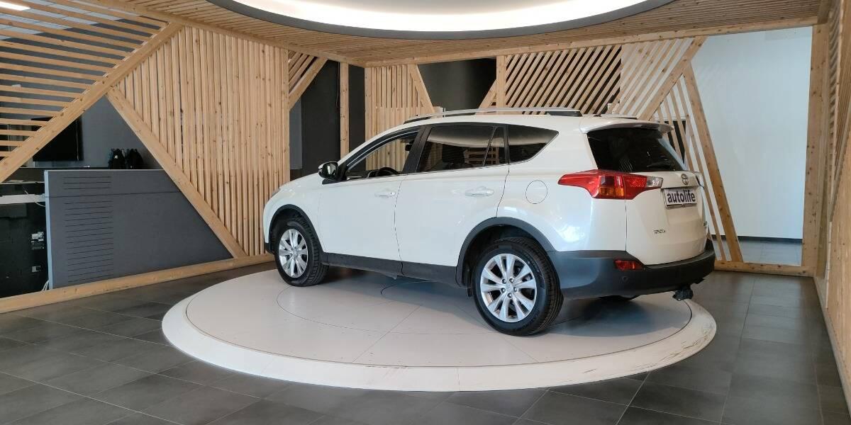 Toyota Rav4 2.2 d-cat Style 4wd 150cv auto