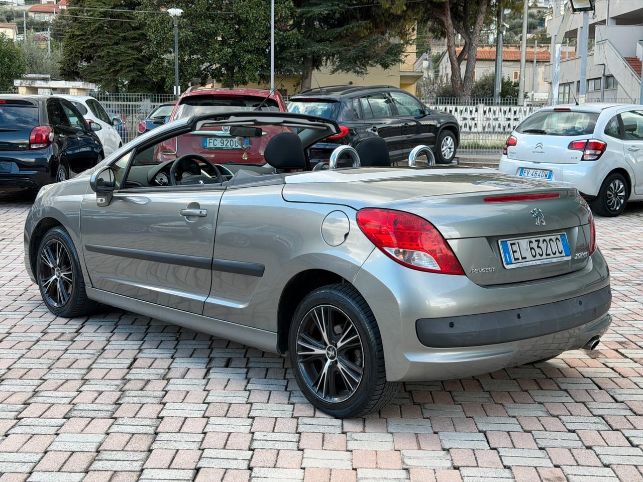 Peugeot 207 1.6 8V HDi 112CV CC Allure