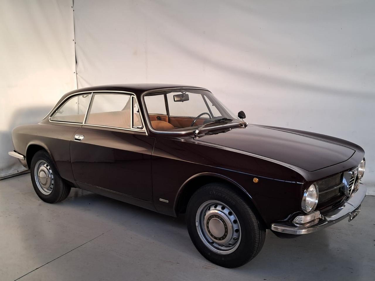 Alfa Romeo GT 1300 Junior