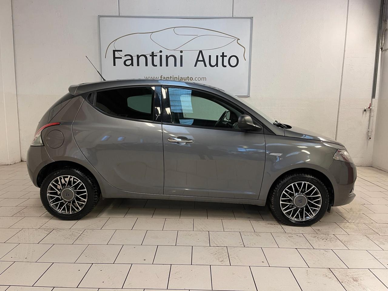 Lancia Ypsilon Gold 1.3 mjt 5 posti-Ok Neopatentati-LEGGI SOTTO
