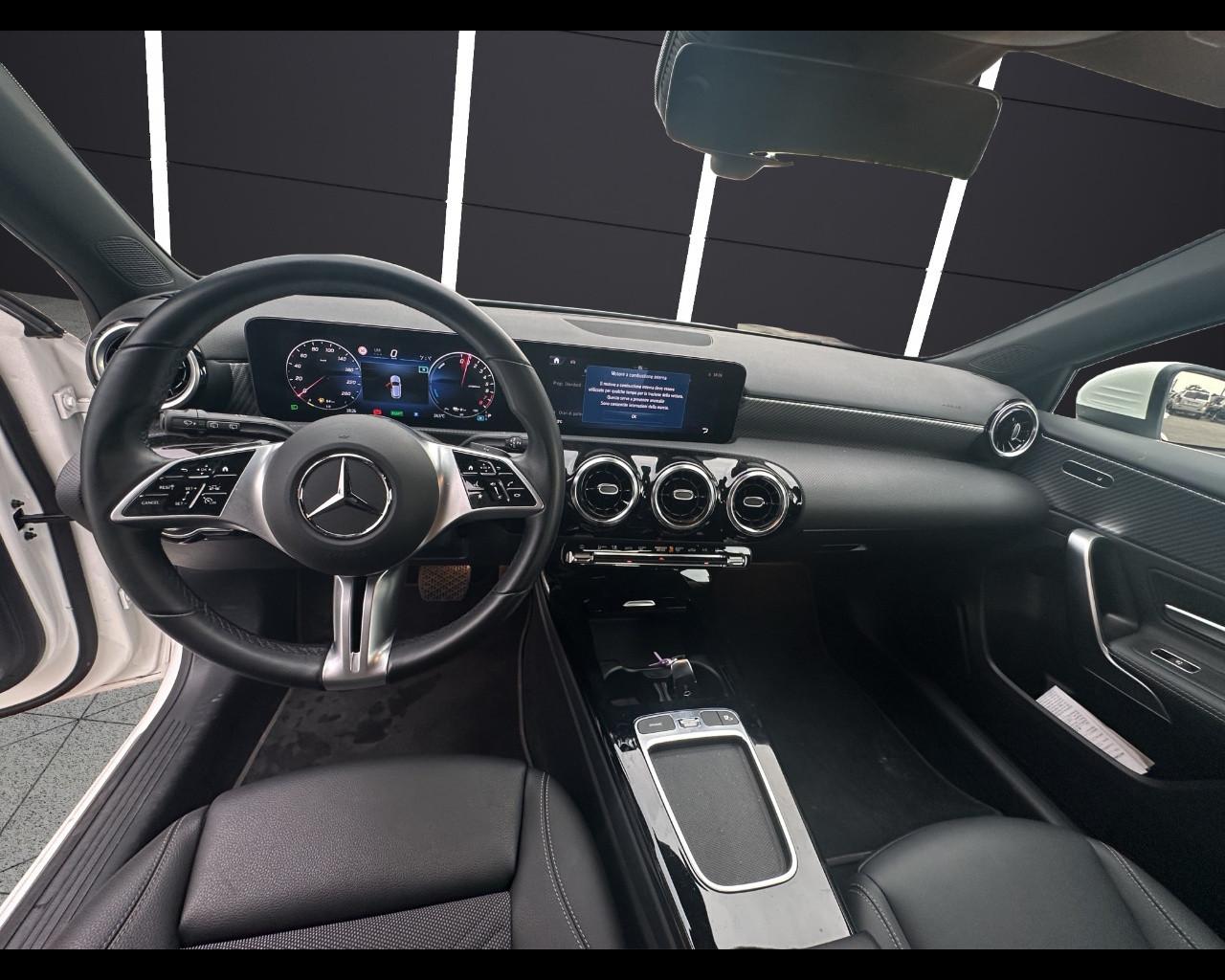 Mercedes-Benz Classe A (W177) - A 250 e hybrid EQ Progressive Advanced Plus