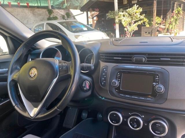 Alfa Romeo Giulietta 1.6 JTDm-2 105 CV Exclusive