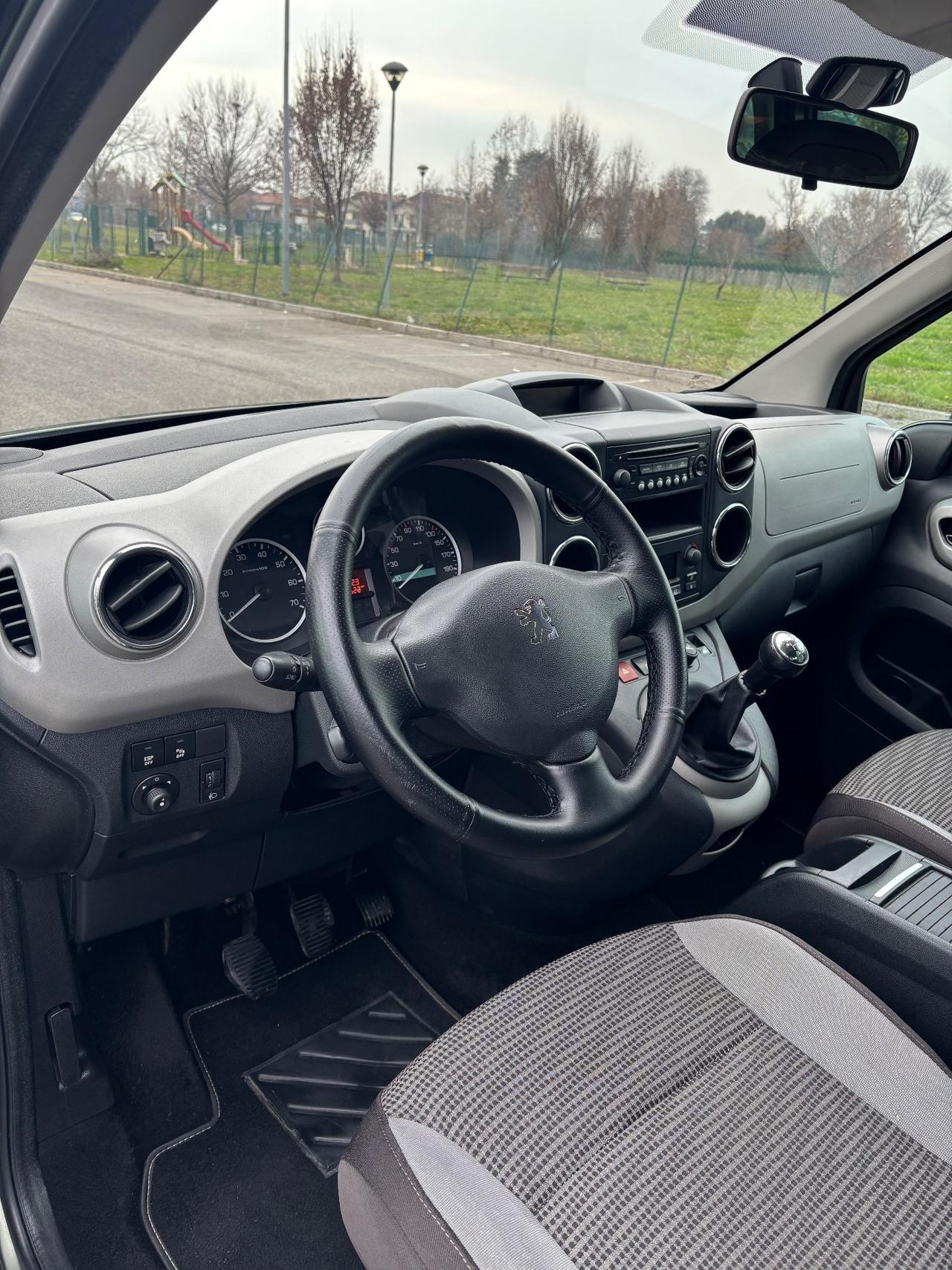 Peugeot Partner Tepee 1.6 HDi 112CV Outdoor