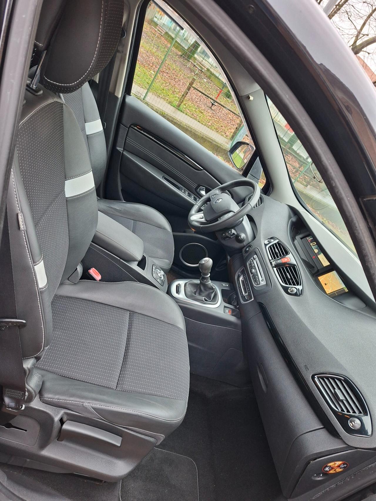 Renault Scenic Scénic X-Mod 1.5 dCi 110CV Luxe