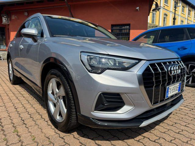 AUDI Q3 35 TDI S tronic Business Advanced + TETTO