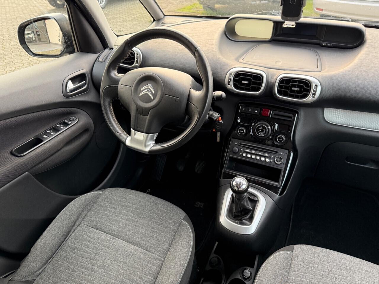 Citroen C3 Picasso 1.2 b.| CERCHI IN LEGA