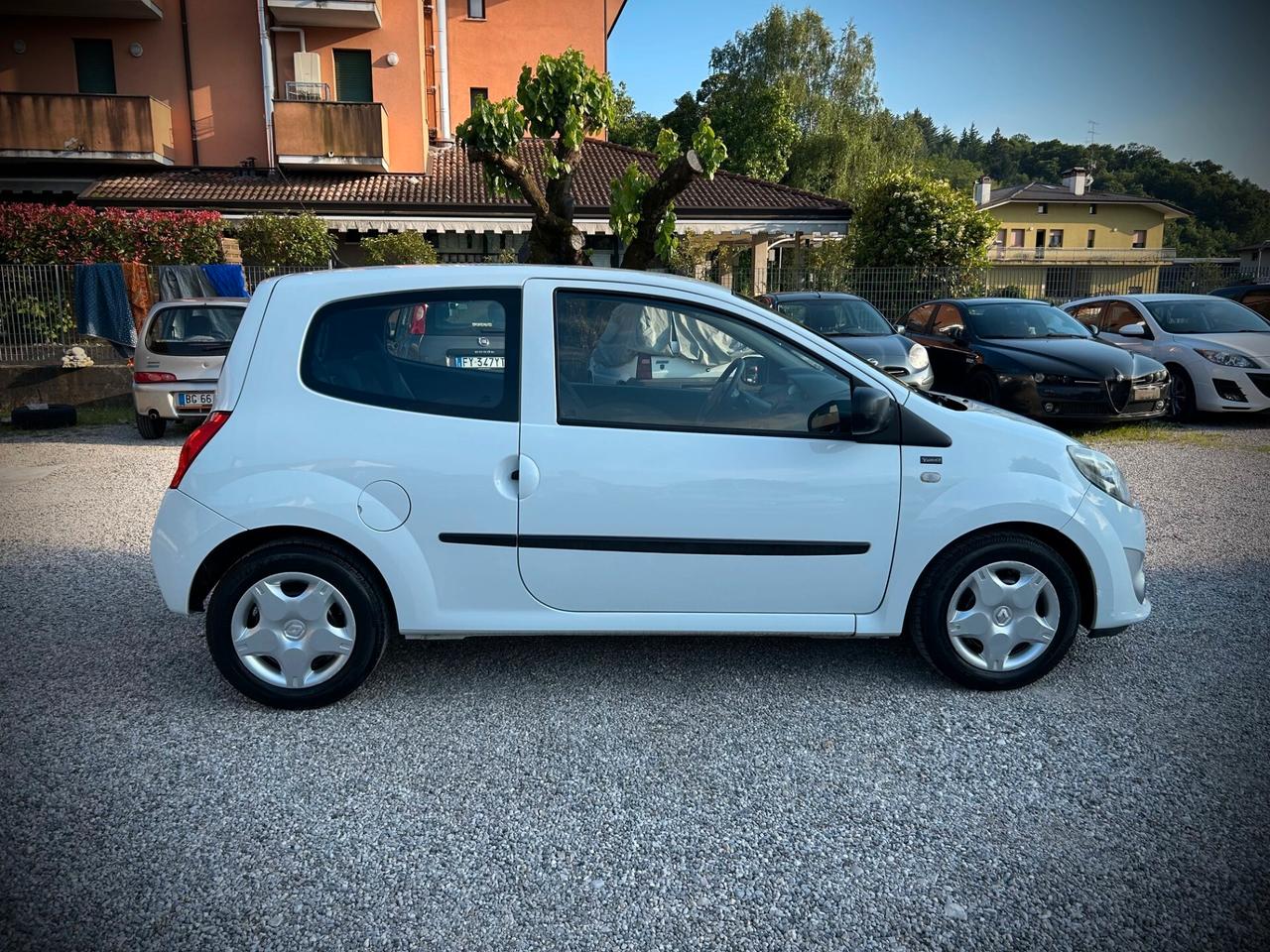 Renault Twingo 1.2 16V -UNIPROPRIETARIO-NEOPATENTATI