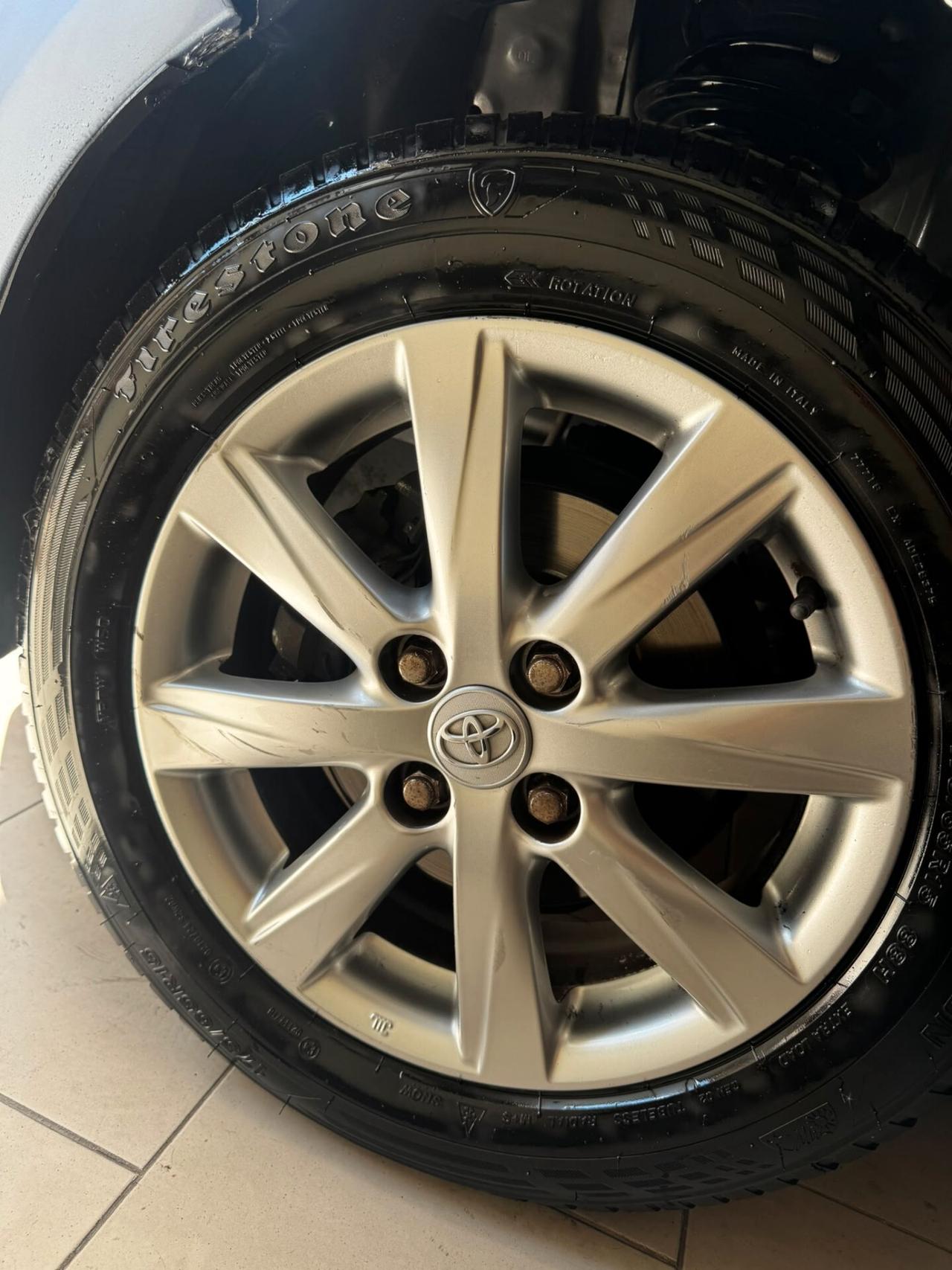 Toyota Yaris 1.0 5 porte Lounge