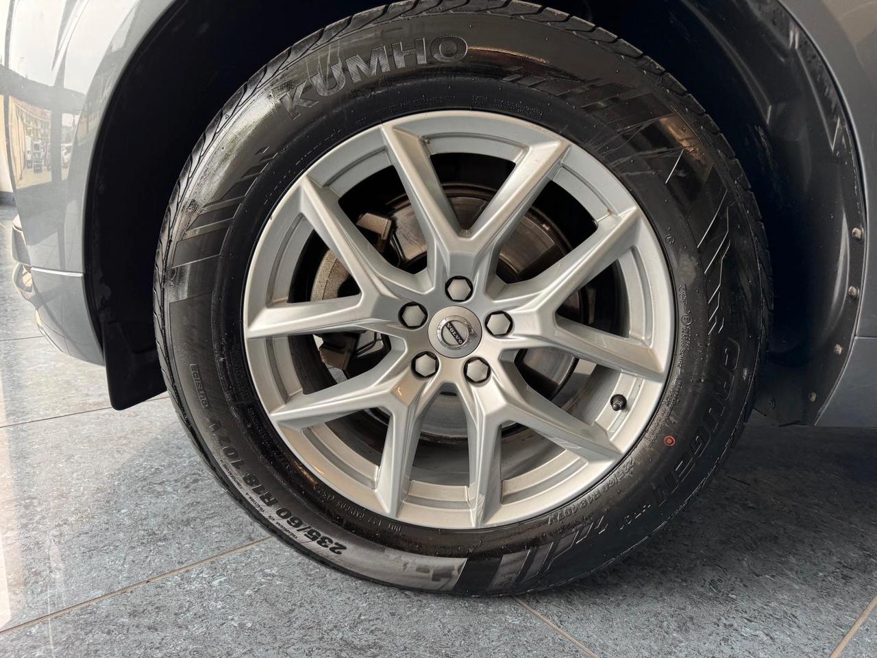 Volvo XC60 2.0 d4 190cv Awd Momentum Cockpit Full