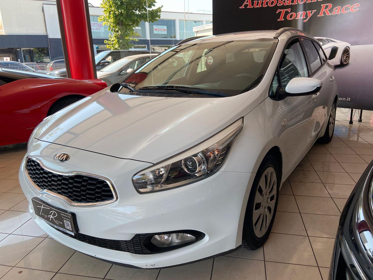 Kia Ceed cee'd 1.4 ECO GPL 5 porte Cool