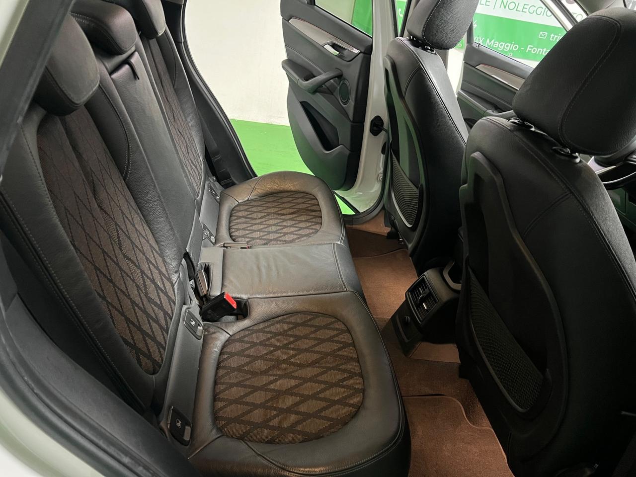 Bmw X1 sDrive18d xLine