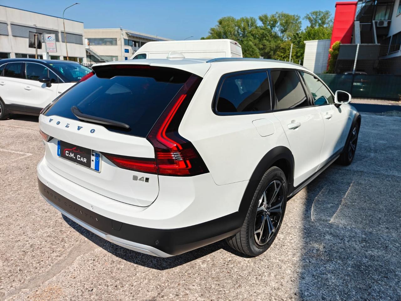 Volvo V90 Cross Country B4 (d) AWD automatico Business