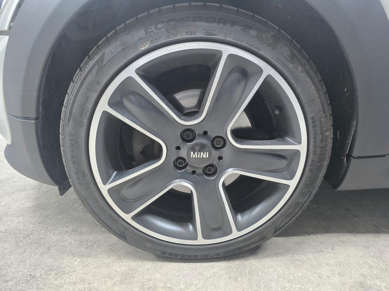 Mini Cooper D Clubman 1600d 111cv