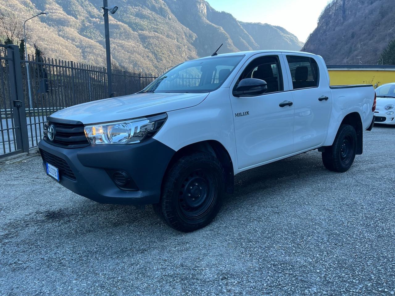 Toyota Hilux 2.4 D-4D 4WD 4 porte Double Cab Comfort