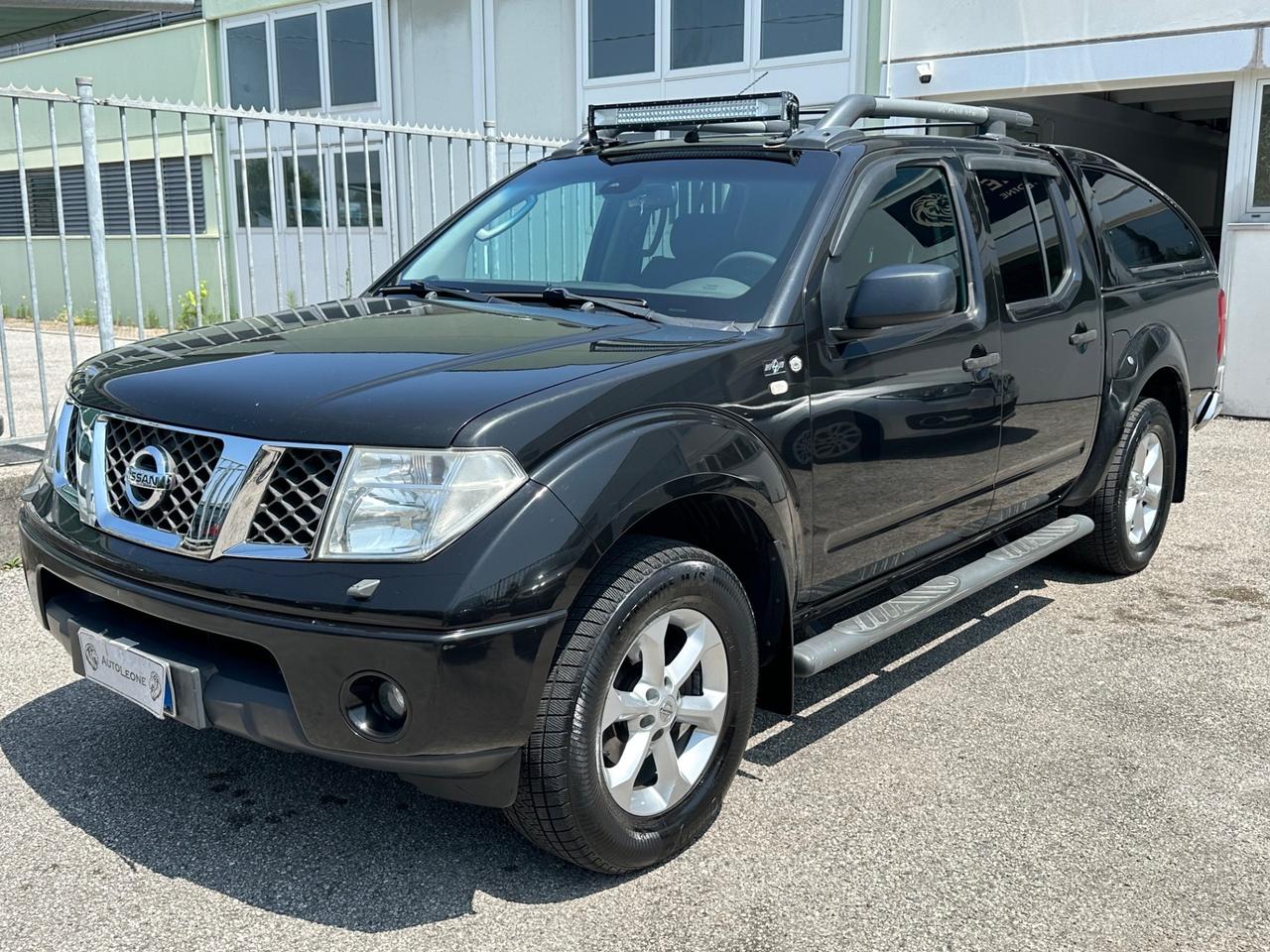 Nissan Navara 2.5 dCi 4 porte Double Cab LE