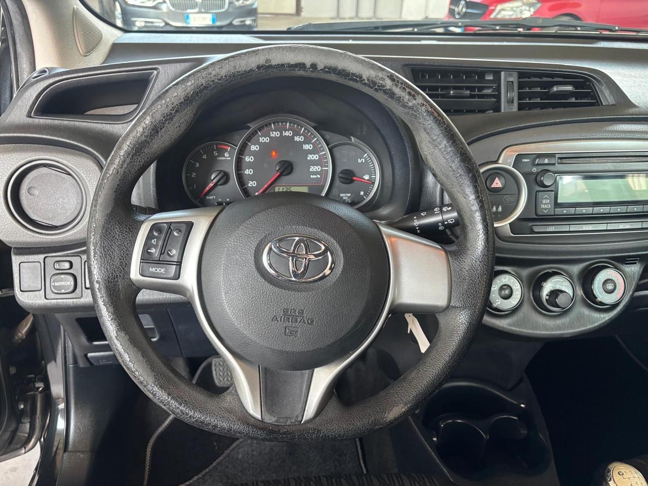 Toyota Yaris 1.4 D-4D 5 porte Lounge