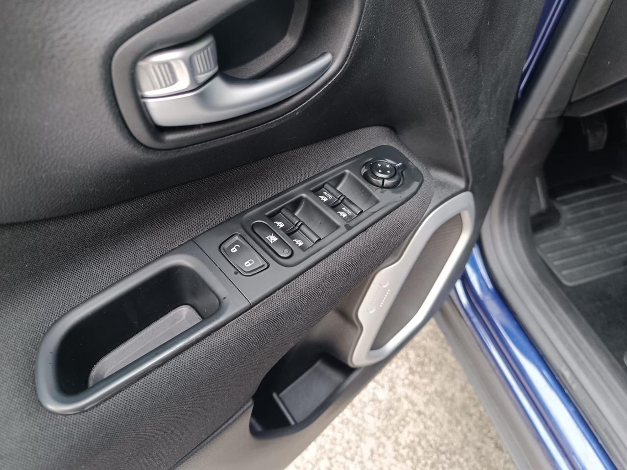 Jeep Renegade 1.6 Mjt 120 CV Longitude