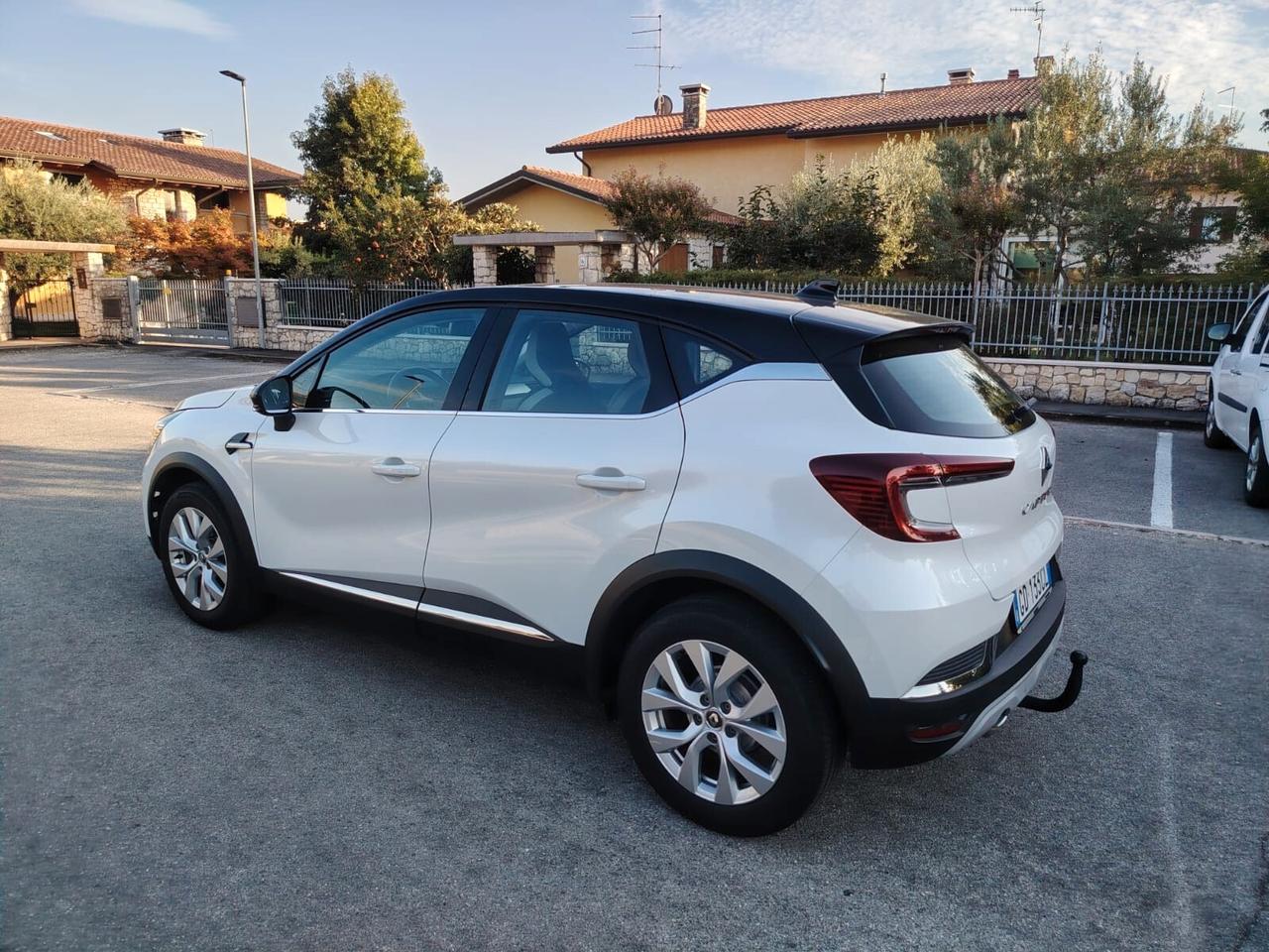 Renault Captur Blue dCi 115 CV EDC Intens