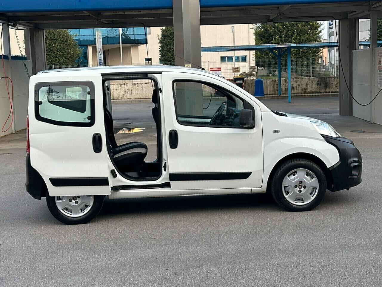 FIAT QUBO CON 4 POSTI E 177.000 KM SUPER PREZZO