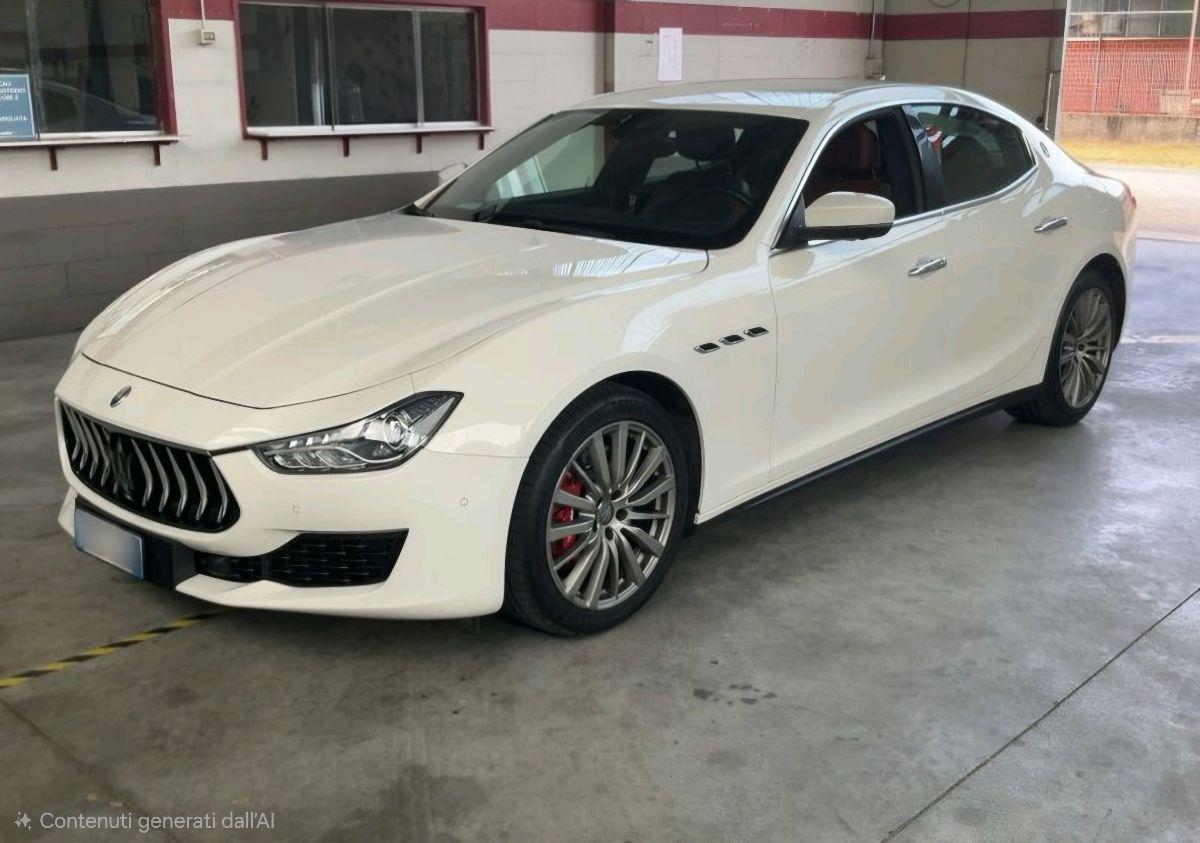 MASERATI - Ghibli 3.0 V6 ds Granlusso 275cv auto my19 IVA COMPRESA