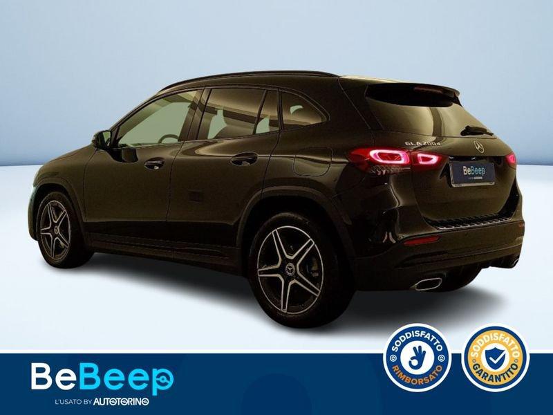 Mercedes-Benz GLA 200 D PREMIUM AUTO