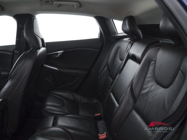 VOLVO V40 Cross Country D2 1.6 Powershift Volvo Ocean Race - PER OPERATORI