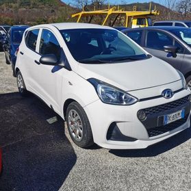 Hyundai i 10