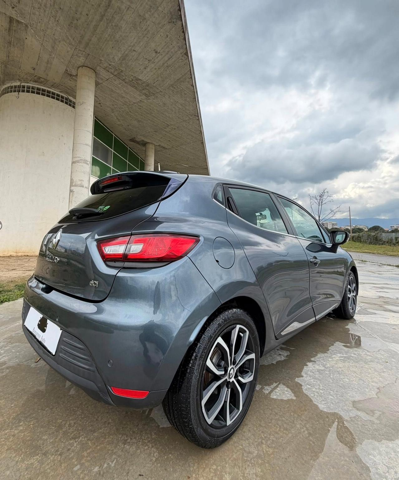 Renault Clio dCi 8V 75 CV Start&Stop 5 porte Energy Intens