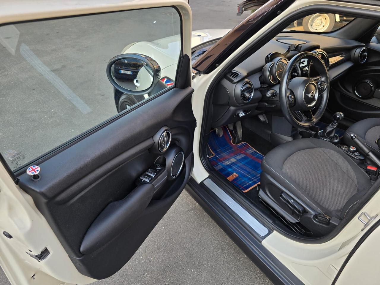 Mini Cooper d 1.5 116cv full perfetta tutta tagliandata casa madre accetto permute