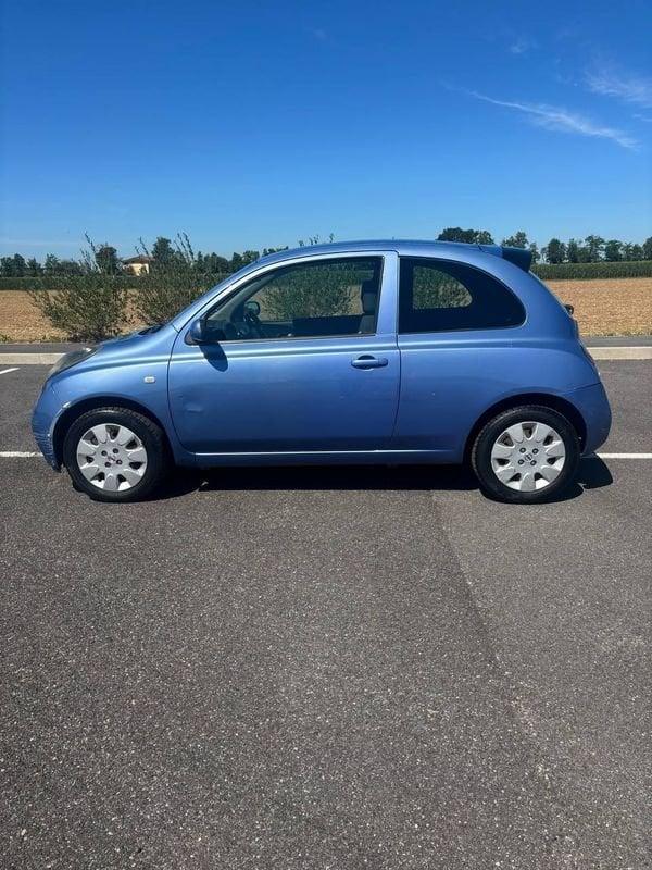 Nissan Micra NEOP. VETRO ANT. ROTTO *CLIMA*