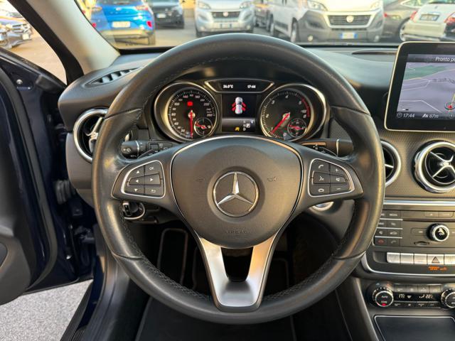 MERCEDES-BENZ GLA 180 d Automatic Sport