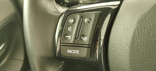 TOYOTA Yaris 1.5 Hybrid 5 porte Business