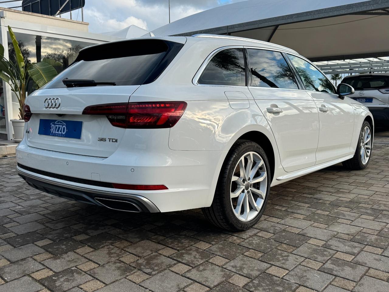 Audi A4 AVANT 35 TDI S-LINE TETTO COCKPIT NAVI FULLED