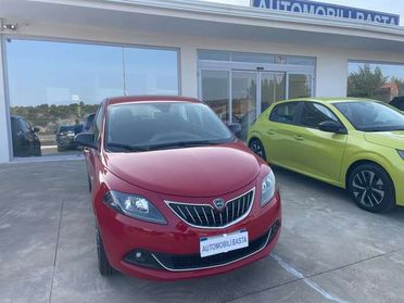 Lancia Ypsilon Ypsilon 1.0 firefly hybrid Gold