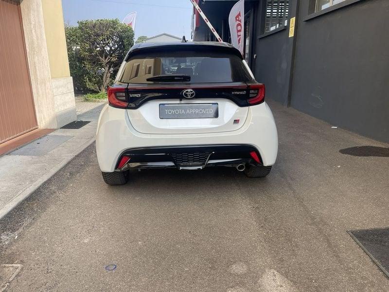 Toyota Yaris Hybrid GR Sport MY22
