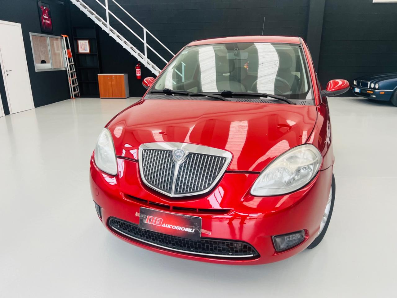 Lancia Ypsilon 1.4 Platino Ecochic GPL