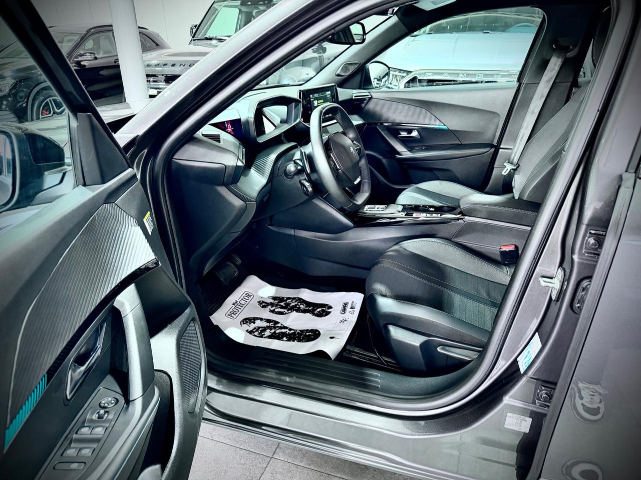 Peugeot 2008 1.5 131CV BlueHDi EAT8 GT