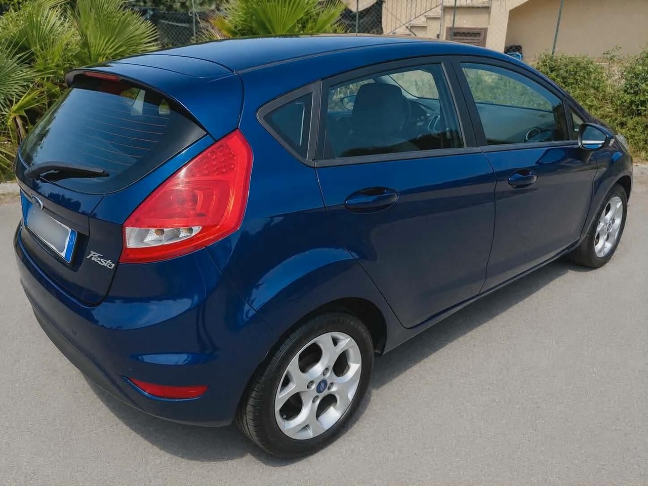 Ford Fiesta 1.4 TDCi 70 CV Ikon – PARI AL NUOVO