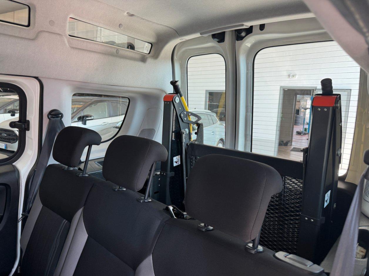 Fiat Doblo 1.6 mjt 16v Easy 95cv PEDANA DISABILI