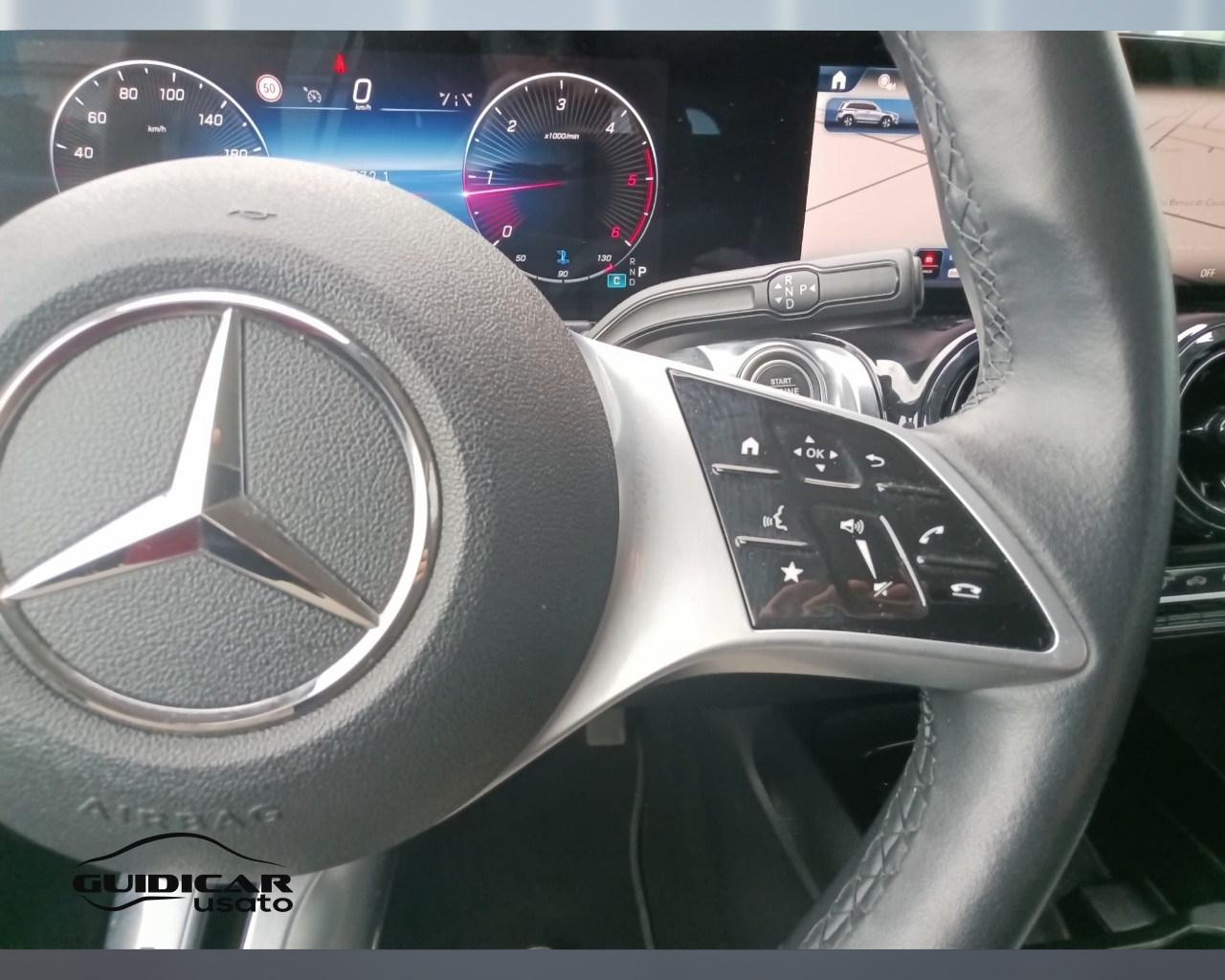 Mercedes-Benz GLB - X247 2023 - GLB 180 d Advanced auto