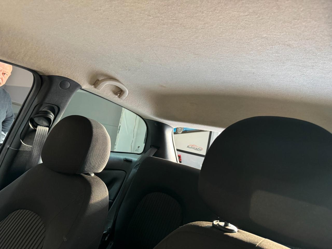 Lancia Ypsilon 1.2 cc. GPL Platino 77 cv. OK NEOPATENTATI
