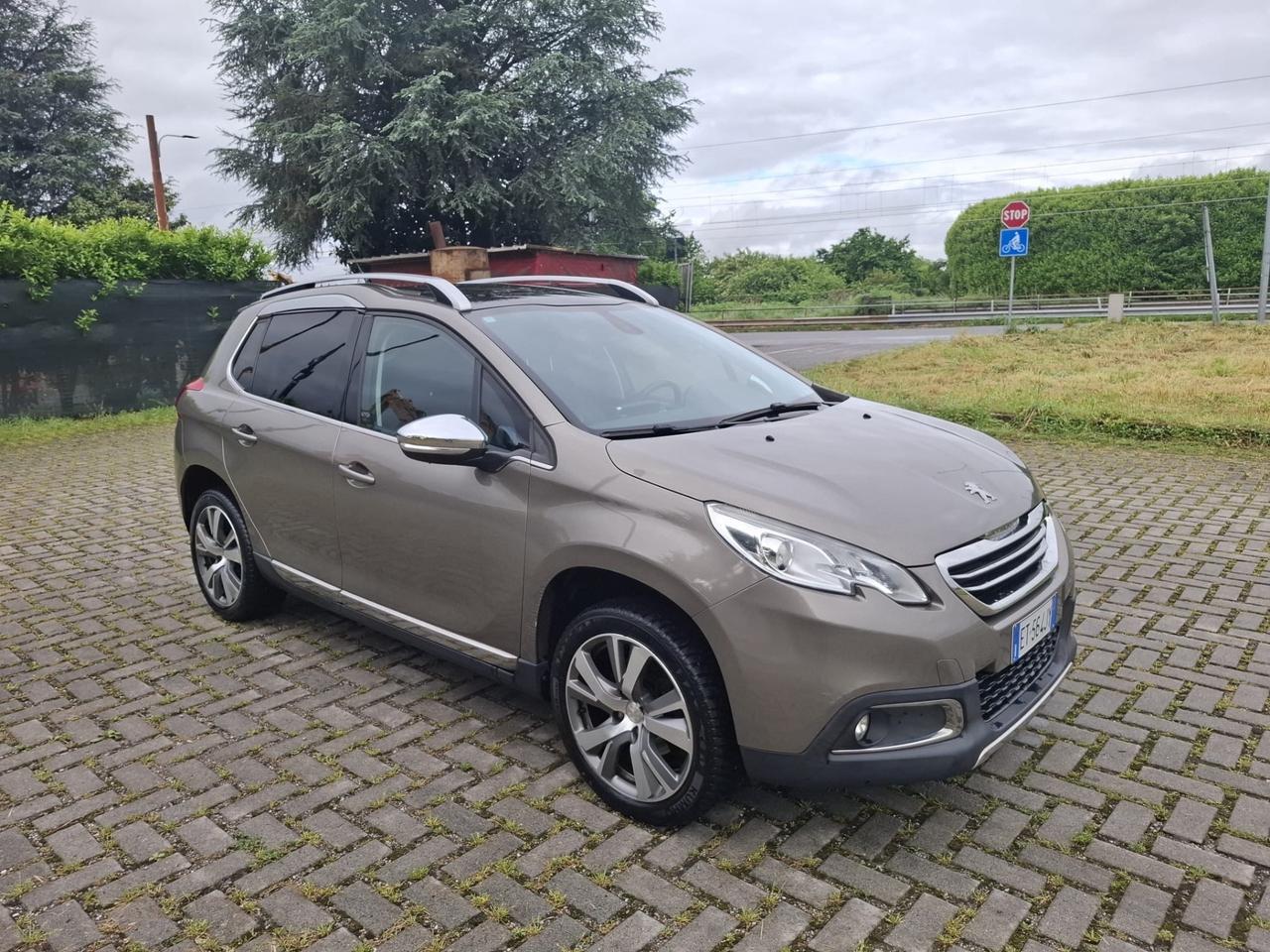 Peugeot 2008 1.6 e-HDi 115 CV Stop&Start Allure