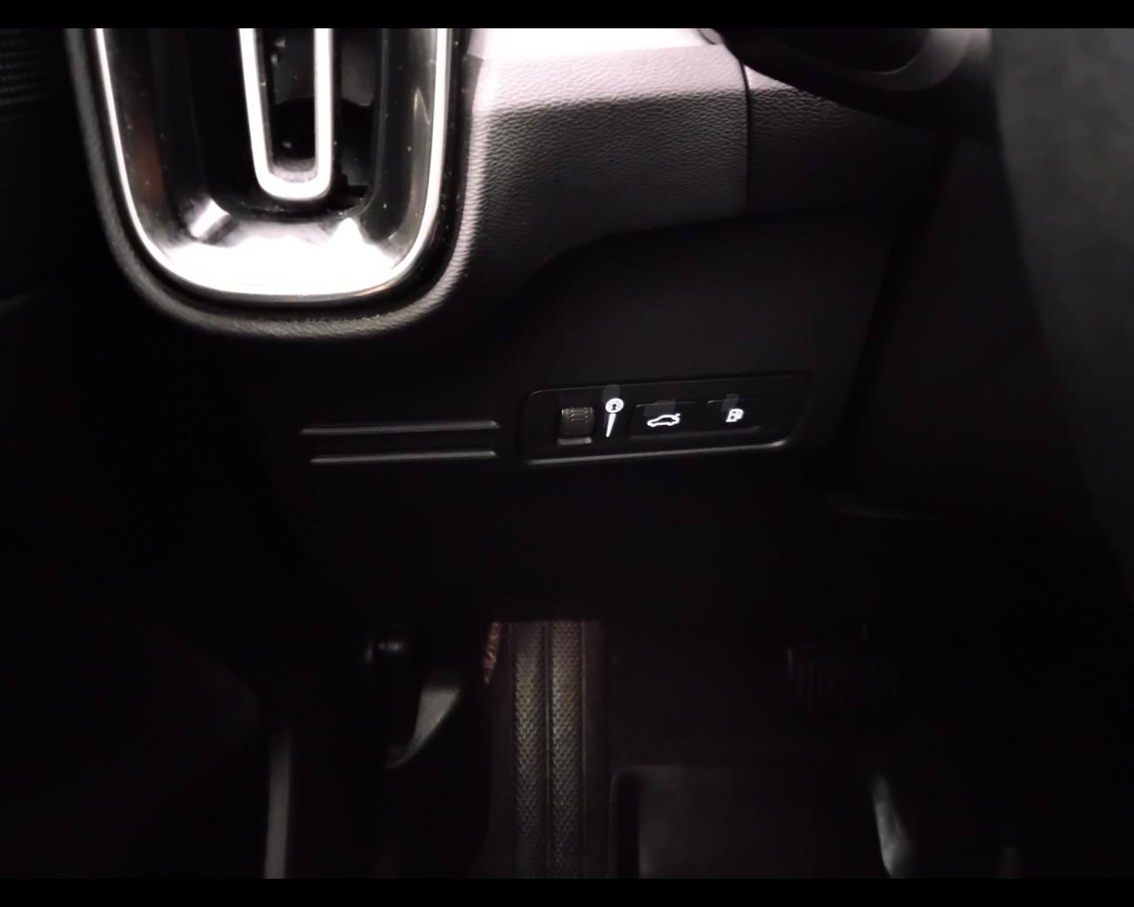 VOLVO XC40 2023 - XC40 1.5 t5 recharge phev Core auto