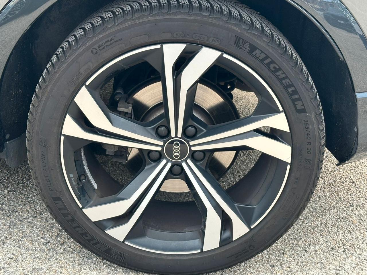 AUDI Q3 SPB S-LINE QUATTRO 40TDI 193CV - IVA - PRONTA CONSEGNA