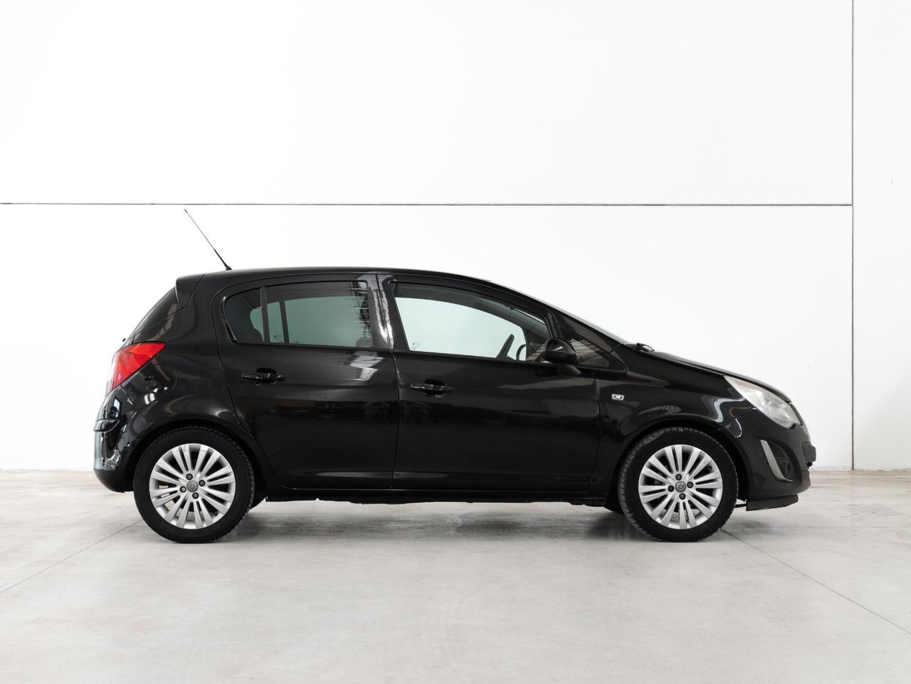 Opel Corsa 1.2 5 porte Elective