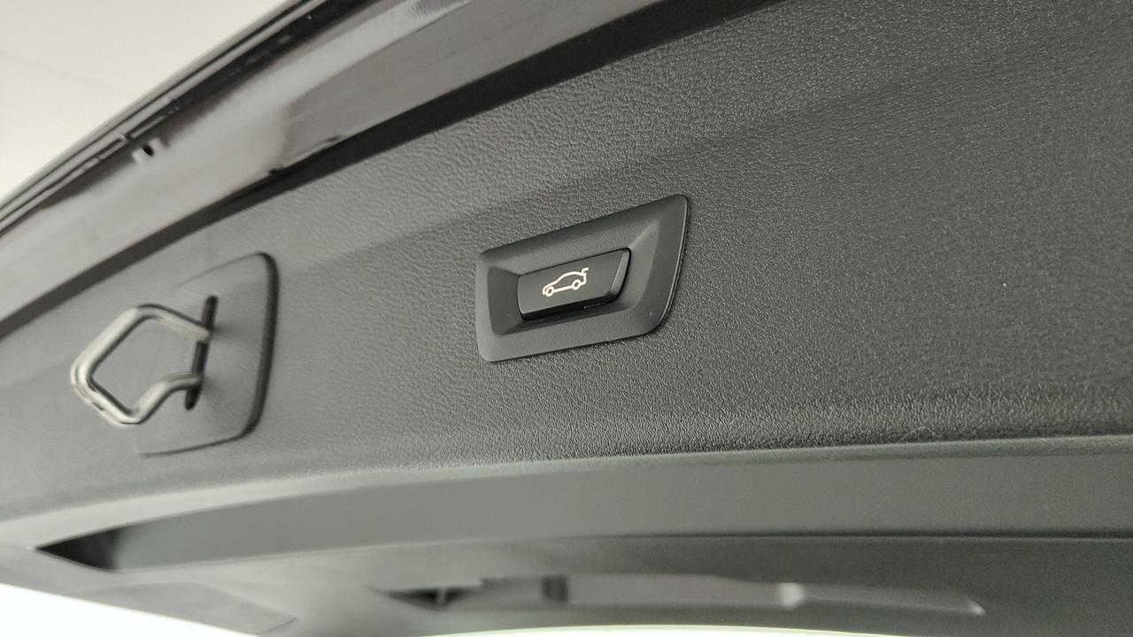 BMW X1 F48 2019 - X1 sdrive18d xLine Plus auto