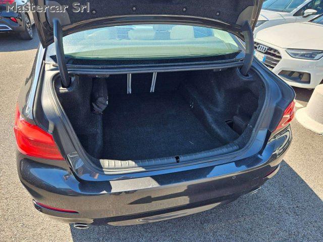 BMW 530 Berlina 530d xdrive Business 249cv auto - FR415SE