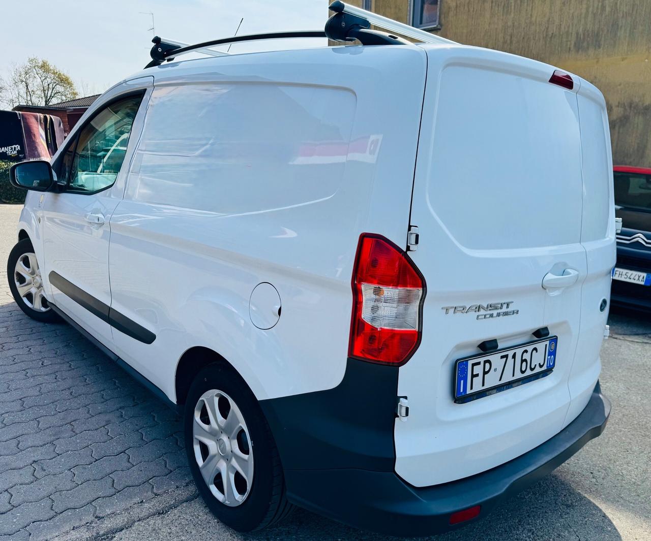 Ford Transit Courier 1.5 TDCi 75CV Van Trend