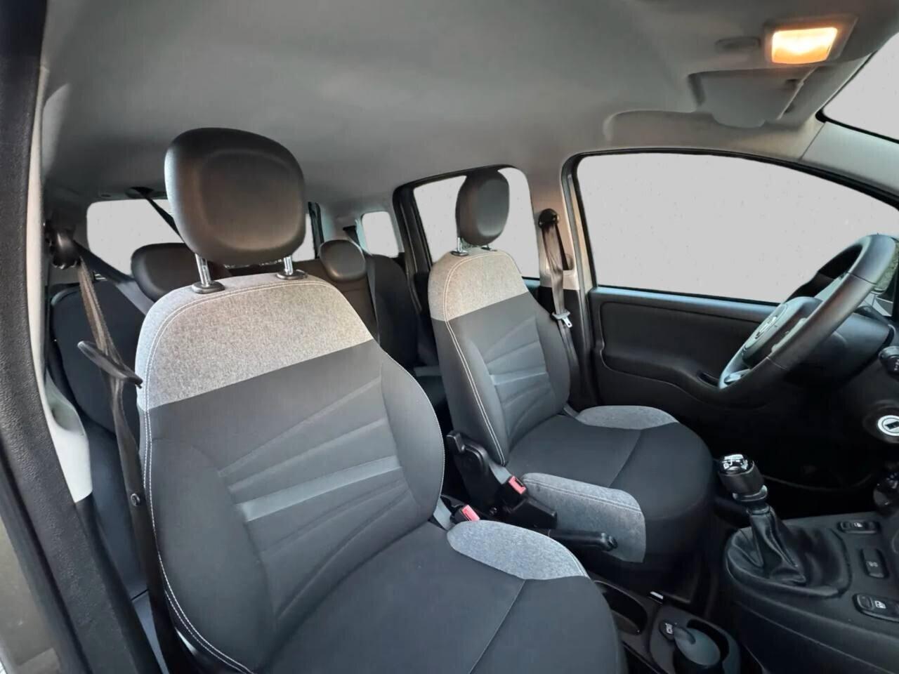 Fiat Panda 1.0 FireFly S&S Hybrid Red 05/2022